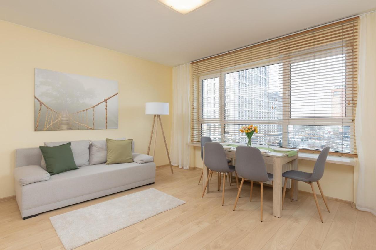 Praga Family Apartment With Parking By Noclegi Renters Varsovia Exterior foto